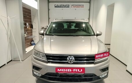 Volkswagen Tiguan II, 2017 год, 2 199 000 рублей, 2 фотография