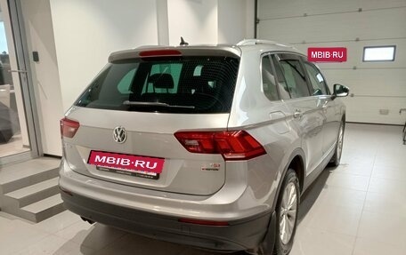 Volkswagen Tiguan II, 2017 год, 2 199 000 рублей, 4 фотография