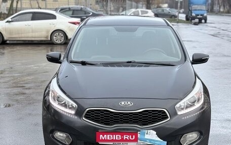 KIA cee'd III, 2014 год, 999 000 рублей, 1 фотография