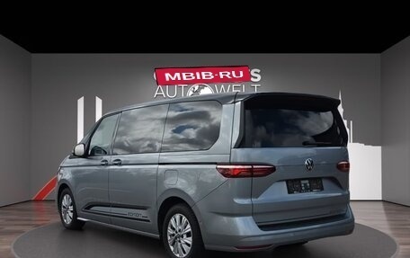 Volkswagen Multivan, 2023 год, 5 500 000 рублей, 4 фотография