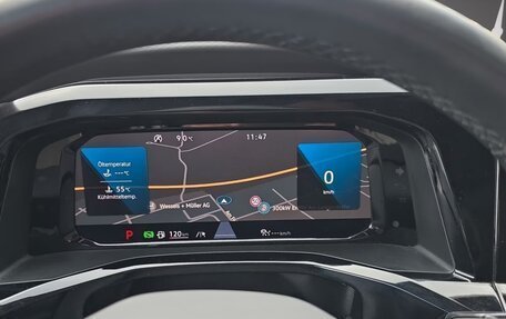 Volkswagen Multivan, 2023 год, 5 500 000 рублей, 15 фотография