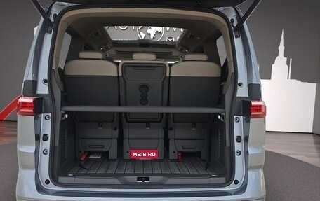 Volkswagen Multivan, 2023 год, 5 500 000 рублей, 19 фотография