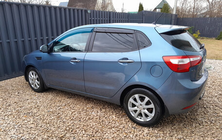 KIA Rio III рестайлинг, 2013 год, 900 000 рублей, 2 фотография