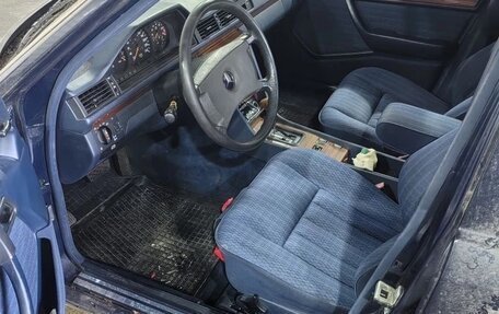 Mercedes-Benz W124, 1991 год, 320 000 рублей, 9 фотография