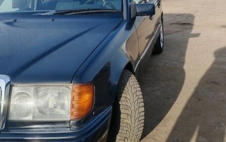 Mercedes-Benz W124, 1991 год, 320 000 рублей, 2 фотография