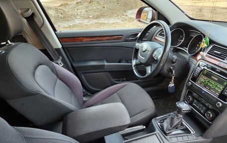 Skoda Superb III рестайлинг, 2012 год, 1 250 000 рублей, 2 фотография