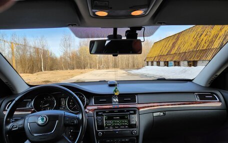 Skoda Superb III рестайлинг, 2012 год, 1 250 000 рублей, 12 фотография