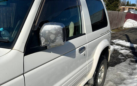 Mitsubishi Pajero III рестайлинг, 1994 год, 550 000 рублей, 3 фотография