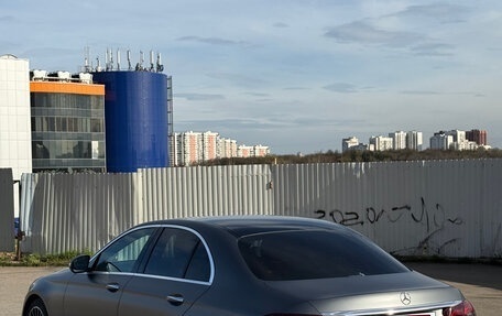 Mercedes-Benz E-Класс, 2020 год, 5 490 000 рублей, 4 фотография