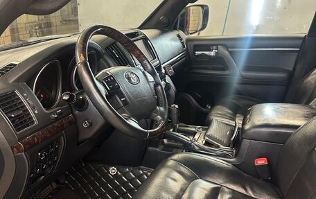 Toyota Land Cruiser 200, 2013 год, 3 200 000 рублей, 6 фотография