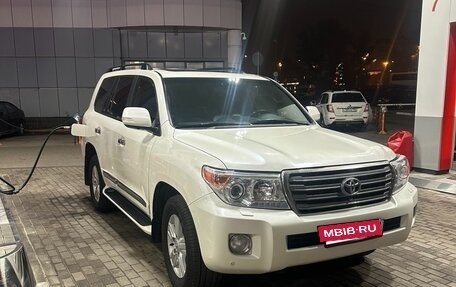 Toyota Land Cruiser 200, 2013 год, 3 200 000 рублей, 9 фотография