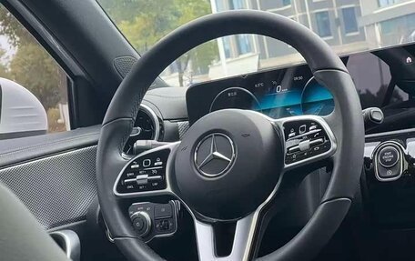 Mercedes-Benz A-Класс, 2021 год, 2 320 000 рублей, 8 фотография