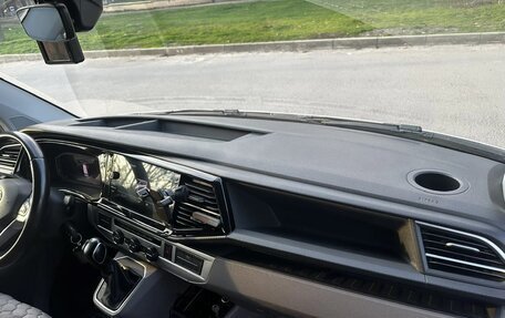 Volkswagen Caravelle T6 рестайлинг, 2020 год, 6 000 000 рублей, 13 фотография