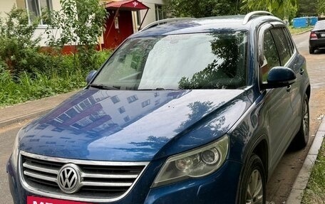 Volkswagen Tiguan I, 2010 год, 1 050 000 рублей, 2 фотография
