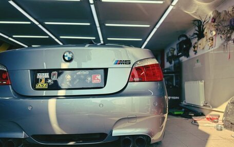 BMW M5, 2005 год, 3 250 000 рублей, 4 фотография
