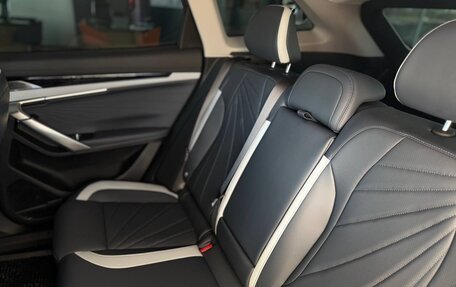 Geely Atlas, 2025 год, 3 970 990 рублей, 5 фотография