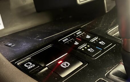 Lexus RX IV рестайлинг, 2021 год, 4 600 000 рублей, 16 фотография