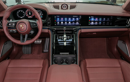 Porsche Panamera, 2025 год, 30 340 000 рублей, 15 фотография