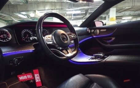 Mercedes-Benz E-Класс, 2018 год, 4 490 000 рублей, 1 фотография