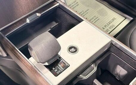 Land Rover Range Rover IV рестайлинг, 2025 год, 20 350 000 рублей, 15 фотография