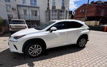 Lexus NX I, 2018 год, 2 990 000 рублей, 5 фотография