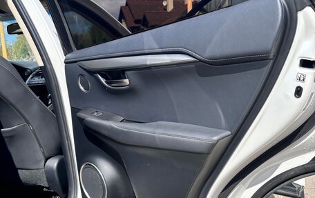 Lexus NX I, 2018 год, 2 990 000 рублей, 16 фотография