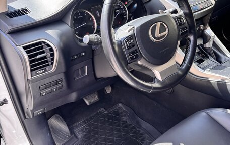 Lexus NX I, 2018 год, 2 990 000 рублей, 17 фотография