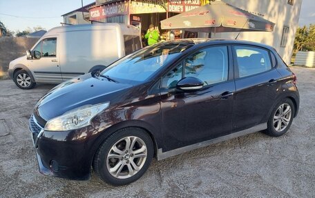 Peugeot 208 II, 2013 год, 600 000 рублей, 2 фотография