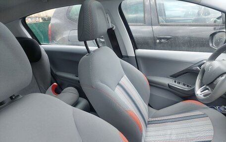 Peugeot 208 II, 2013 год, 600 000 рублей, 6 фотография