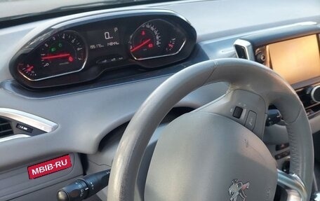 Peugeot 208 II, 2013 год, 600 000 рублей, 10 фотография