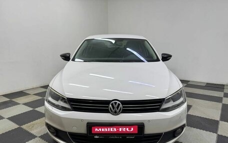 Volkswagen Jetta VI, 2014 год, 930 000 рублей, 2 фотография