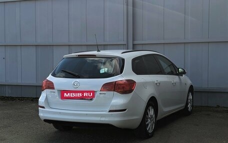 Opel Astra J, 2011 год, 499 000 рублей, 4 фотография