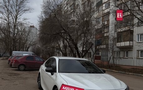 Toyota Camry, 2021 год, 3 200 000 рублей, 7 фотография