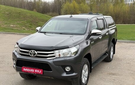 Toyota Hilux VIII, 2017 год, 3 400 000 рублей, 1 фотография