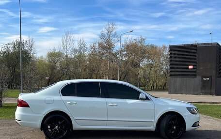 Skoda Superb III рестайлинг, 2014 год, 1 290 000 рублей, 2 фотография