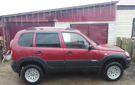 Chevrolet Niva I рестайлинг, 2011 год, 560 000 рублей, 12 фотография