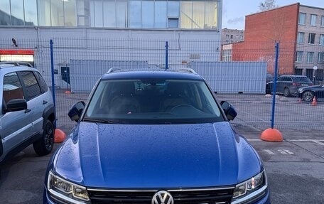 Volkswagen Tiguan II, 2018 год, 2 820 000 рублей, 6 фотография