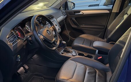 Volkswagen Tiguan II, 2018 год, 2 820 000 рублей, 8 фотография