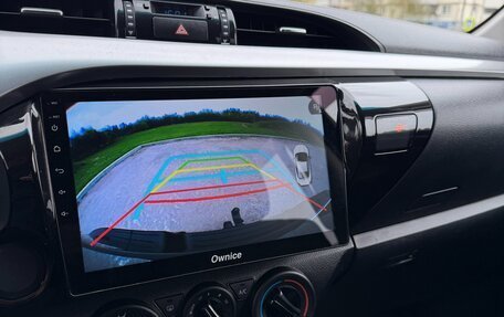 Toyota Hilux VIII, 2017 год, 3 400 000 рублей, 7 фотография