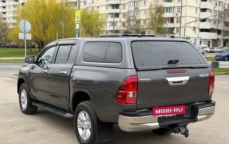 Toyota Hilux VIII, 2017 год, 3 400 000 рублей, 17 фотография