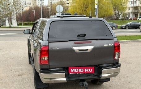 Toyota Hilux VIII, 2017 год, 3 400 000 рублей, 21 фотография