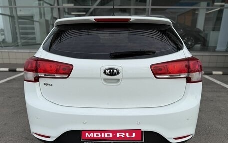 KIA Rio III рестайлинг, 2016 год, 1 180 000 рублей, 6 фотография