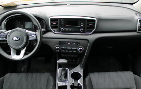 KIA Sportage IV рестайлинг, 2021 год, 2 754 000 рублей, 9 фотография