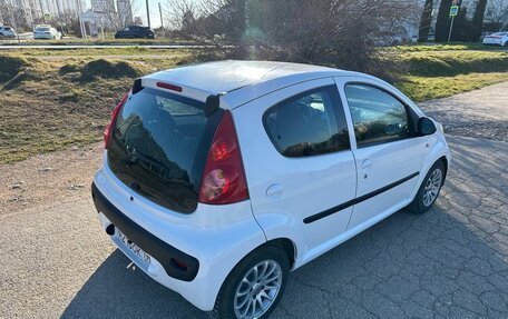 Peugeot 107 I рестайлинг, 2011 год, 499 000 рублей, 10 фотография