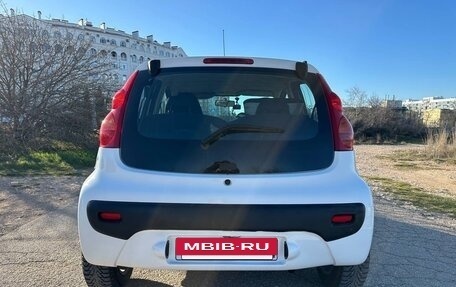 Peugeot 107 I рестайлинг, 2011 год, 499 000 рублей, 11 фотография