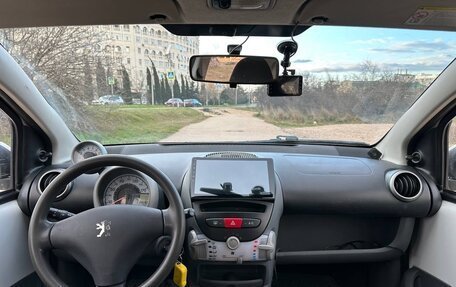 Peugeot 107 I рестайлинг, 2011 год, 499 000 рублей, 19 фотография