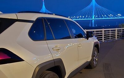 Toyota RAV4, 2024 год, 3 900 000 рублей, 1 фотография