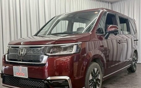 Honda Stepwgn, 2023 год, 2 600 000 рублей, 1 фотография