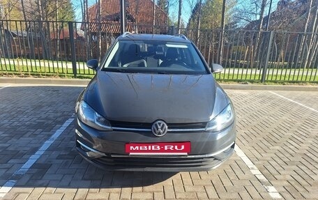 Volkswagen Golf VII, 2018 год, 1 450 000 рублей, 7 фотография