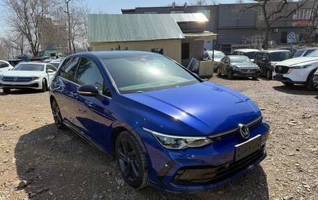 Volkswagen Golf VIII, 2023 год, 2 015 000 рублей, 3 фотография